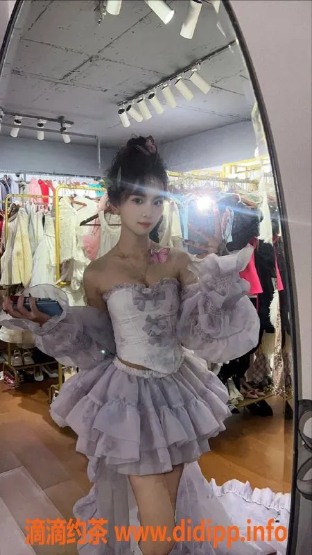 深圳楼凤-宝安苏苏（艺名）：制服按摩，1388起，大师级体验