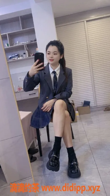 杭州上门服务-余杭娜娜，22岁，身高165，92斤，极致体验等你来约！