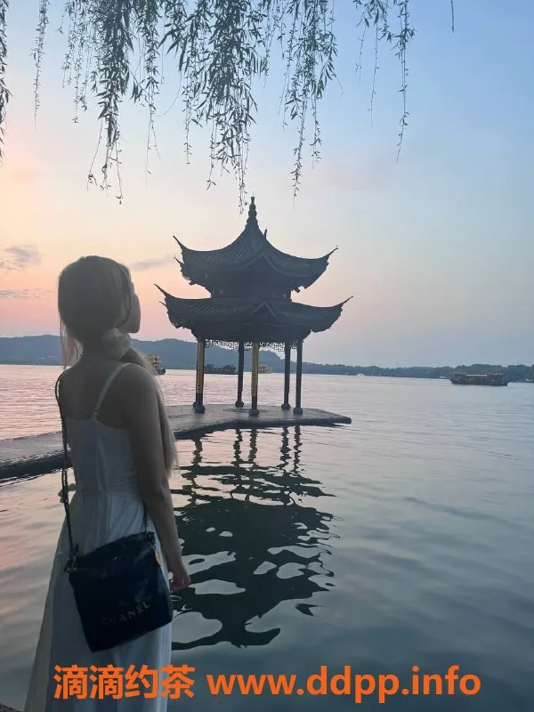 杭州上门服务-上城区可欣嫩妹，颜值高仅1300元起