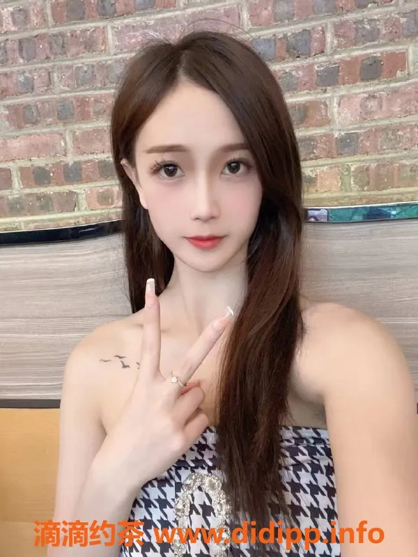 杭州楼凤资源信息,18岁仙女，165cm身材，口活超棒，课费1200起