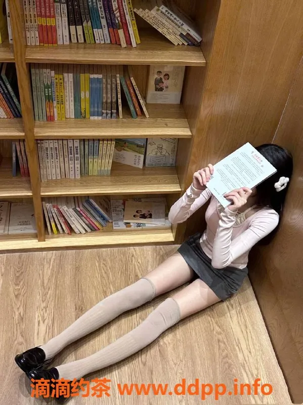 杭州上门服务-上城区香秀，24岁165cm，气质优雅可上门服务