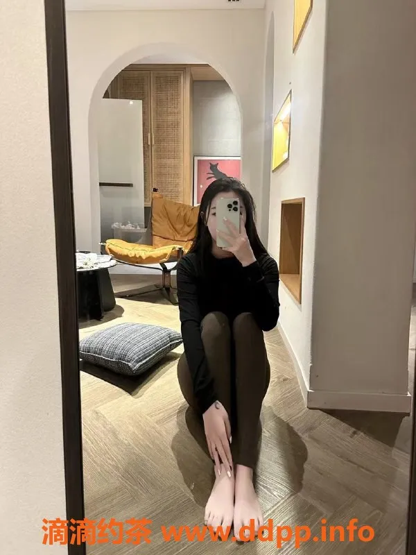 杭州楼凤-杭州小苏，19岁C罩杯，165身高，已视频认证