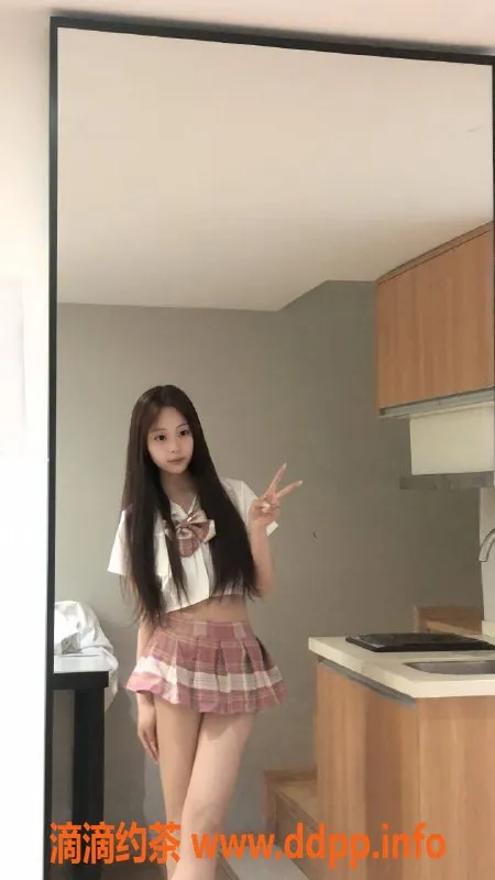 杭州上门服务-临平区嫩妹乐乐，18岁清纯可爱，1200起