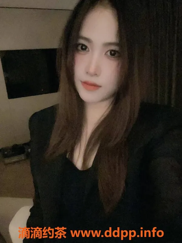 深圳楼凤-龙华CC，千元以上+陪浴服务，超享受体验