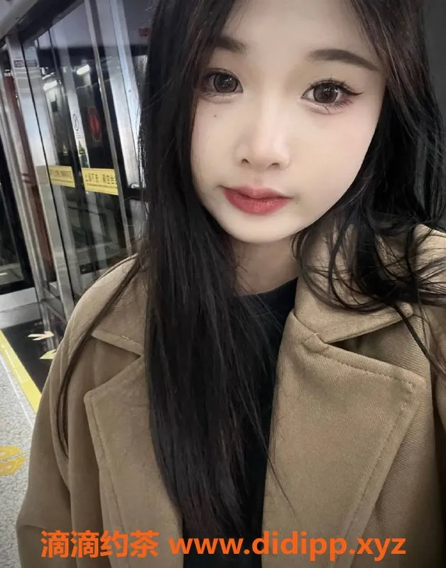 广州楼凤-天河嫩妹晗晗，素颜服务仅需600