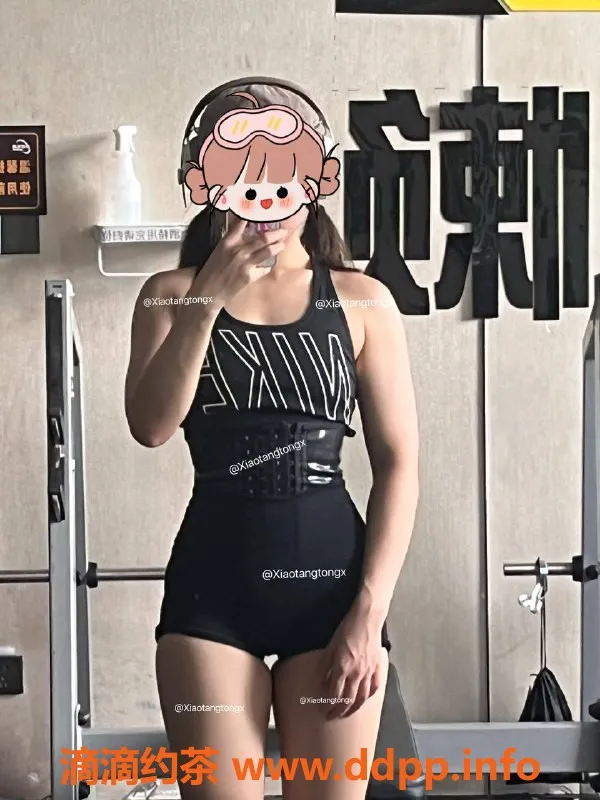 深圳楼凤资源信息,龙华小糖，900元起，制服丝袜服务体验