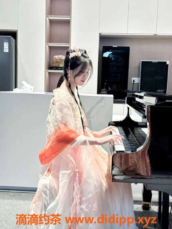 广州楼凤资源信息,天河嫩妹媛媛，600元一见