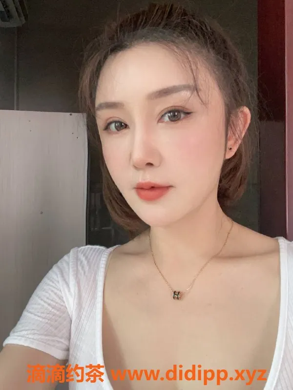 广州楼凤-天河小米，人妻风情，600元/1次