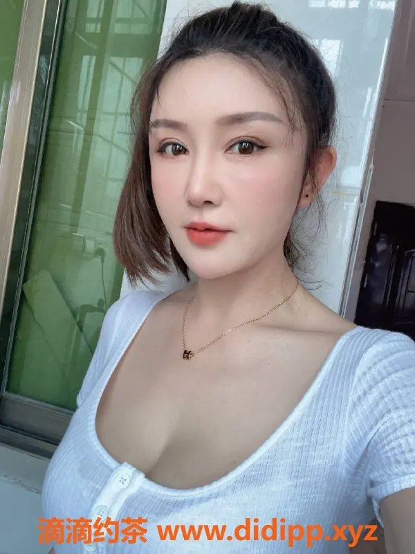 广州楼凤-天河小米，人妻风情，600元/1次