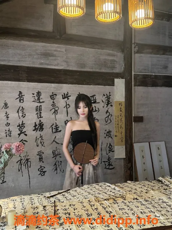 杭州spa会所-上城区小仙女双飞服务，千元起，超高好评！