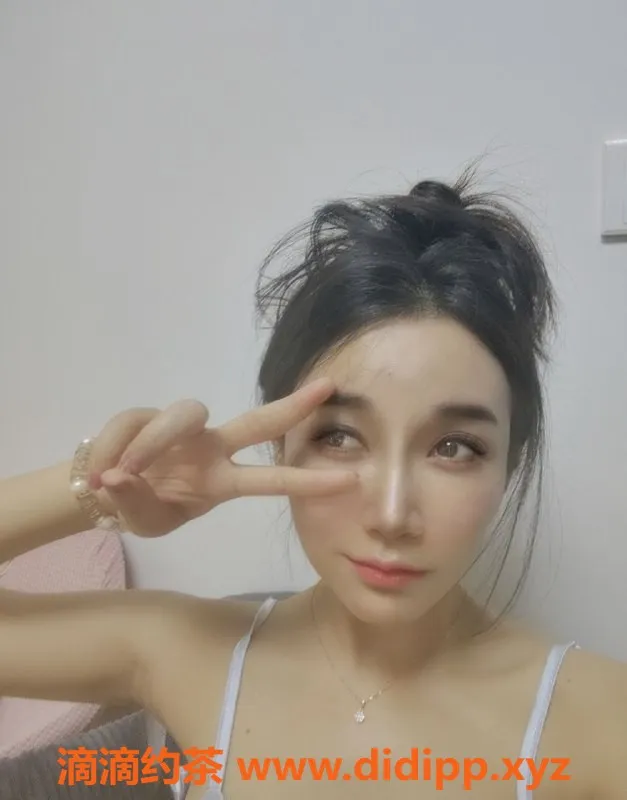 杭州楼凤资源信息,娅娅 158cm，45kg，亲密女友感服务，价格合理