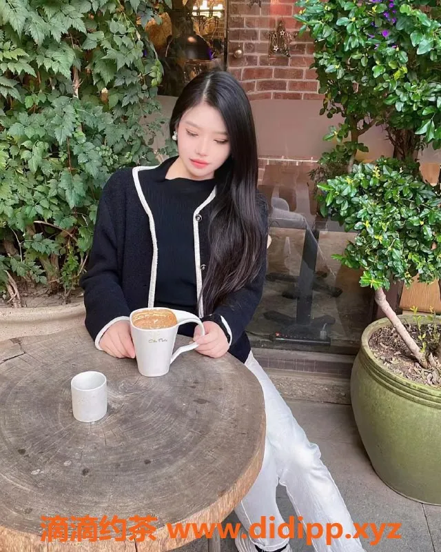 杭州上门服务资源信息,临平区盼盼，26岁163cm，99斤C+，激情服务