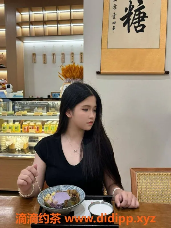 广州楼凤-白云瑶瑶嫩妹，600元一小时服务