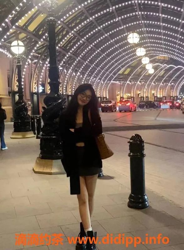 杭州楼凤资源信息,滨江区小羊，163cm、94斤可爱软妹，服务多样，1500起