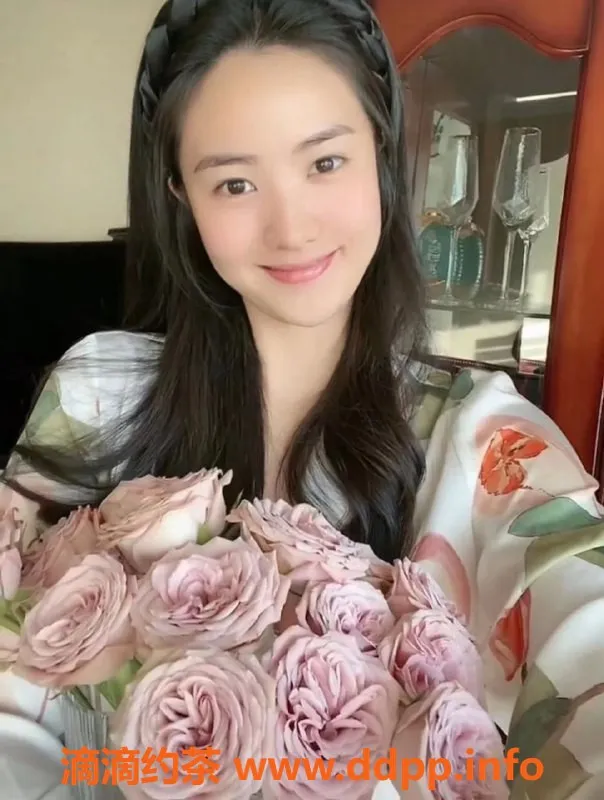 东莞楼凤-南城月儿老师，模特身材一条龙服务