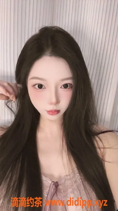 广州楼凤-天河正妹Helen，800元服务等你来约！