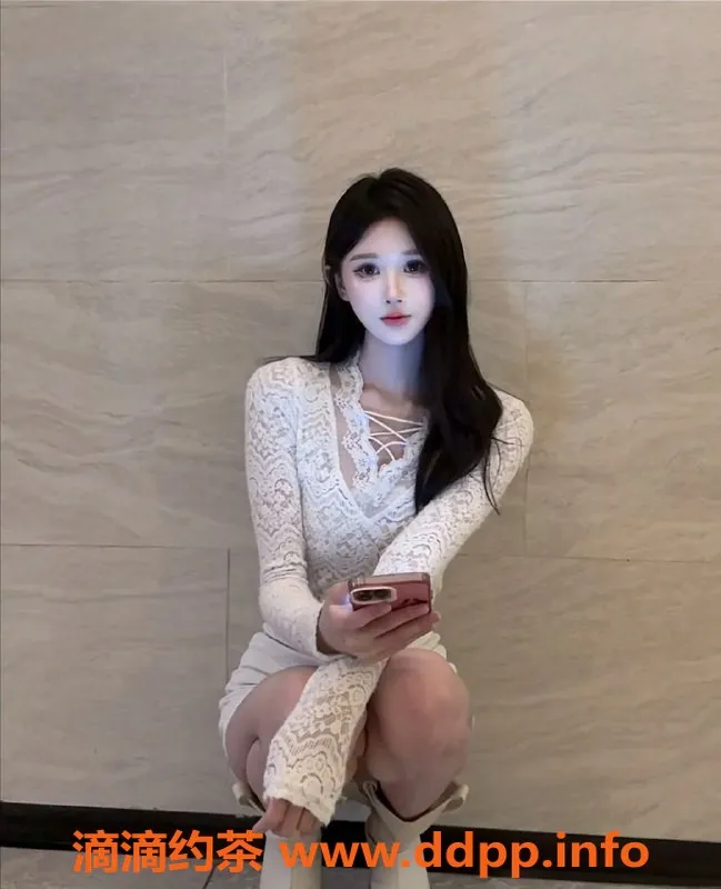 深圳楼凤-深圳南山金米大胸美女，167cm，47kg，1300起