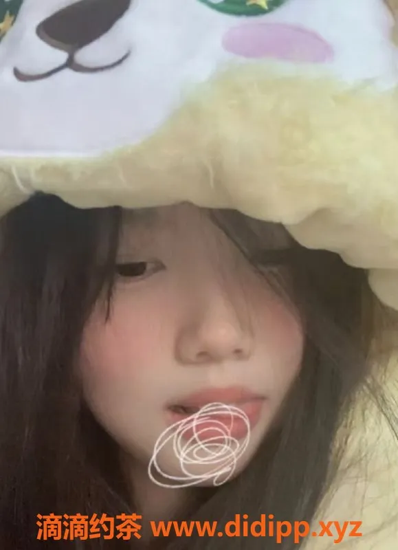 长沙楼凤-雨花区小团子，160高18岁，B罩杯服务多样