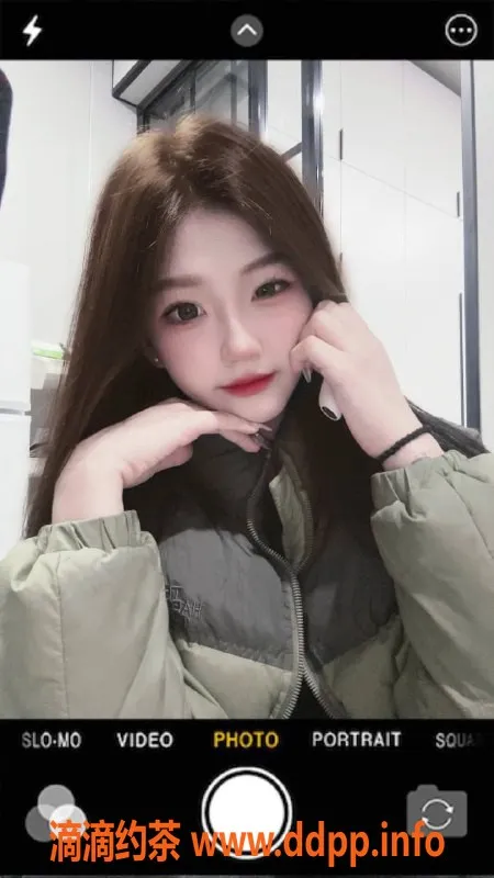 深圳楼凤-深圳小梨涡，162cm91斤，千元档嫩妹服务