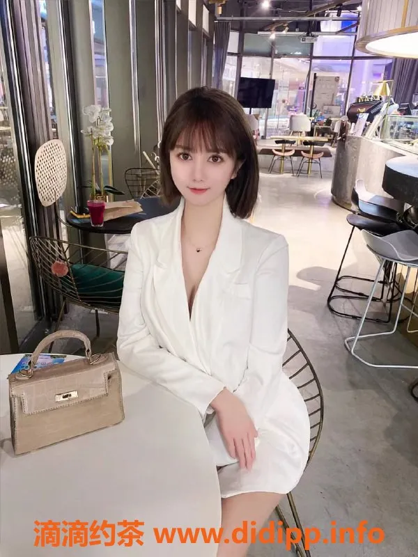 长沙楼凤-岳麓区夏夏，164身高C➕，6p超值体验