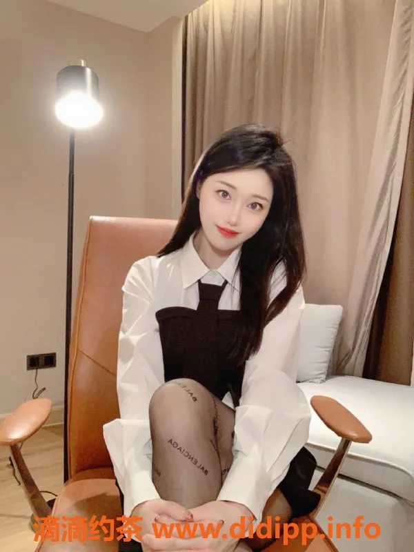 上海楼凤-闵行金玥玥22岁，36D嫩妹，800元起服务