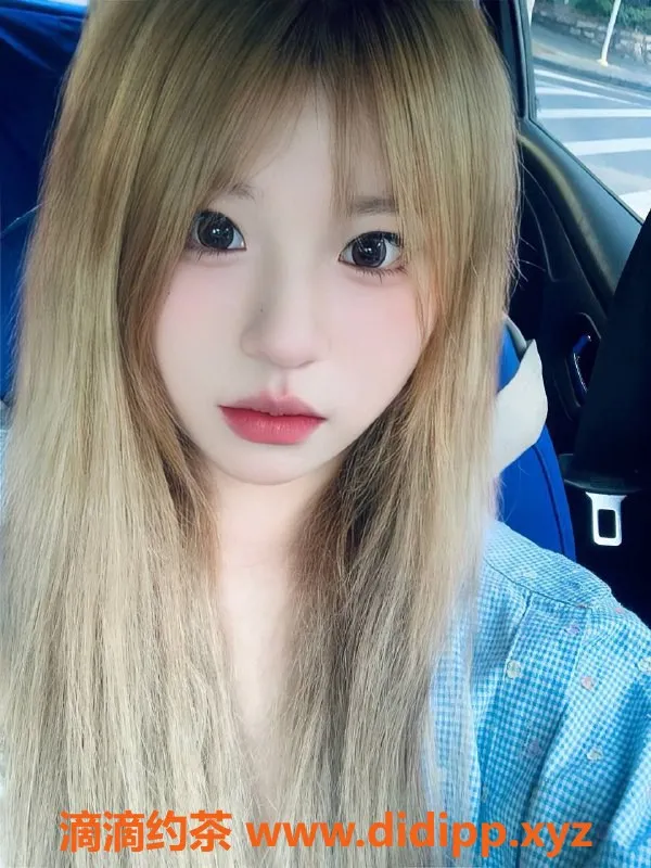 长沙楼凤-天心区嘉嘉，165高98重，18岁C罩杯陪浴服务