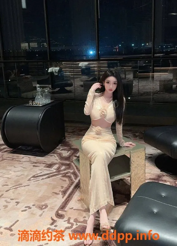 杭州上门服务-拱墅区金晨熙，23岁36D小姐姐，服务亲胸等