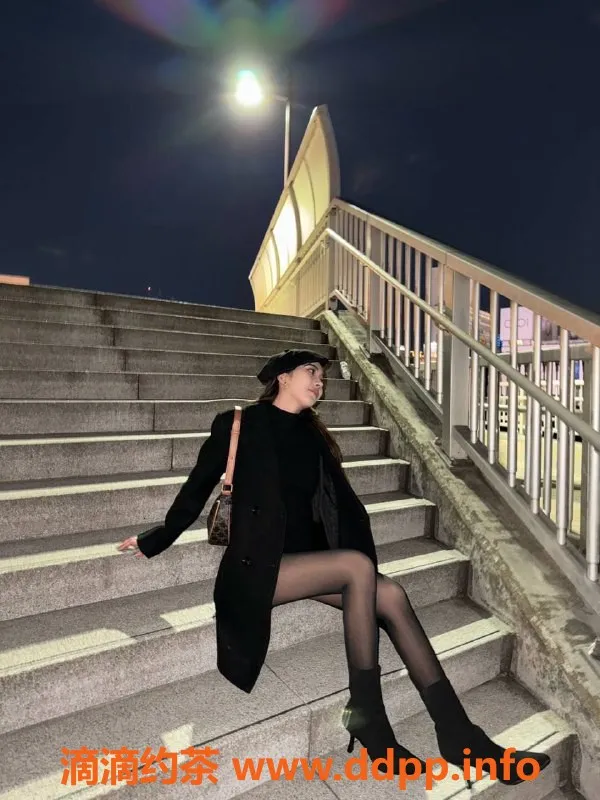 重庆楼凤-江北琳达：混血美少女，服务优质，评价超高