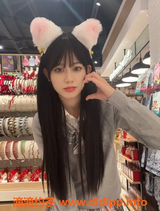 广州楼凤-白云小鹿，700水费，69式情趣服务体验