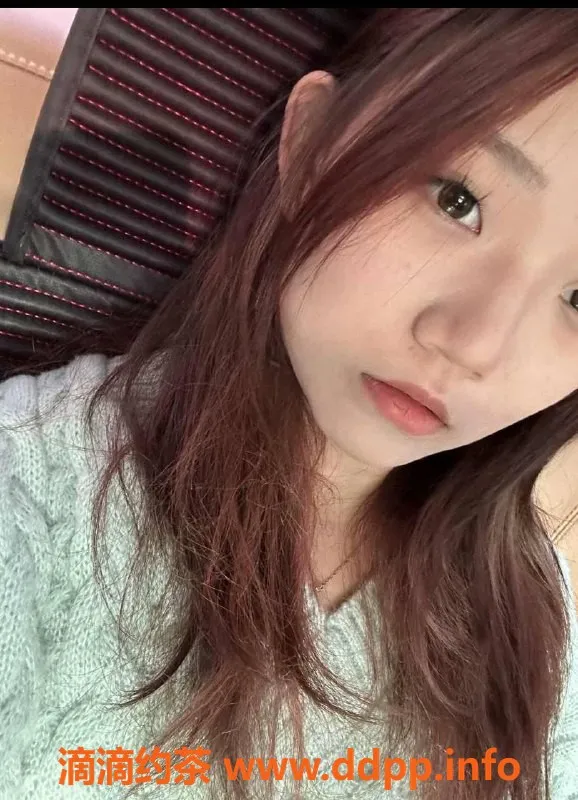 成都楼凤-成都哆哆，18岁匀称妹儿，500元体验服务