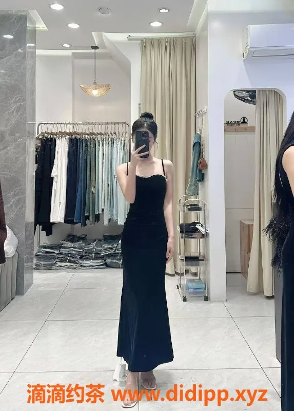 广州楼凤-天河嫩妹甜甜，视频验证，价格600