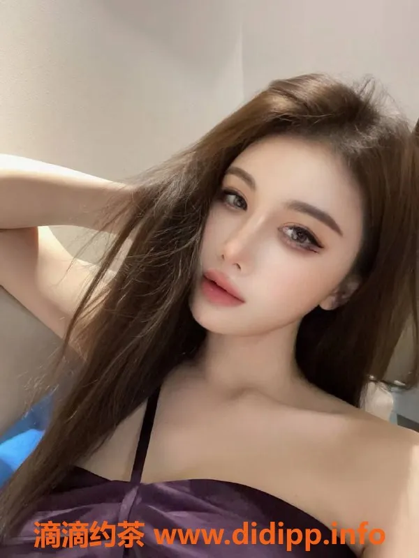 深圳楼凤-蜜儿，24岁165cm，南山千元档双飞服务