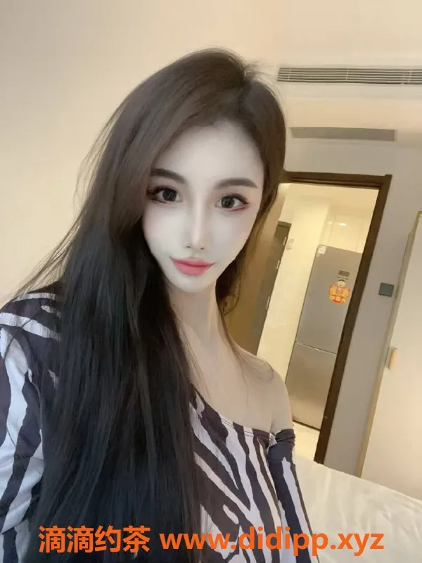 深圳楼凤资源信息,蜜儿，24岁165cm，南山千元档双飞服务