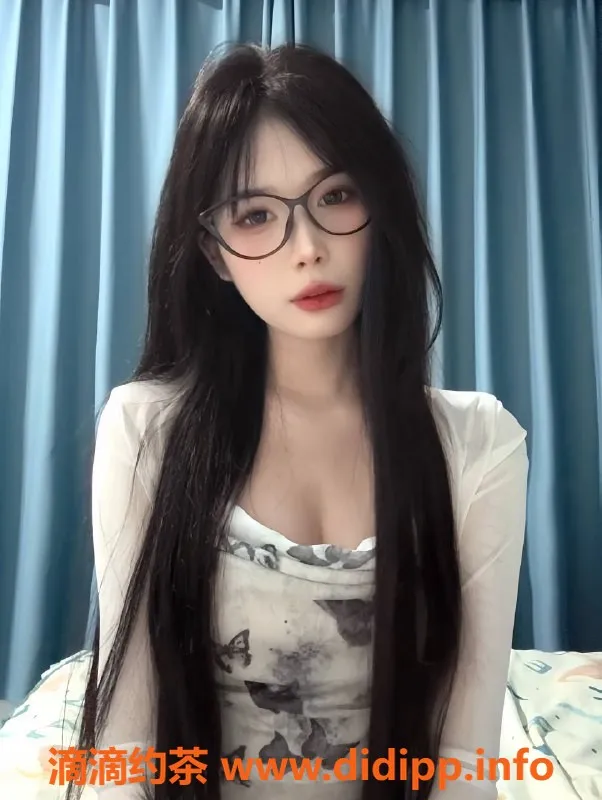 广州楼凤-白云小雯，700元嫩妹，真实视频验证