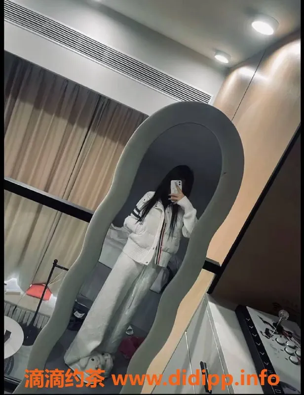 深圳楼凤资源信息,深圳龙华小果果，163cm，45kg，千元以下服务