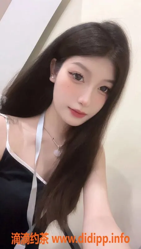 深圳楼凤-福田婉婉：900元体验舌吻与69调情