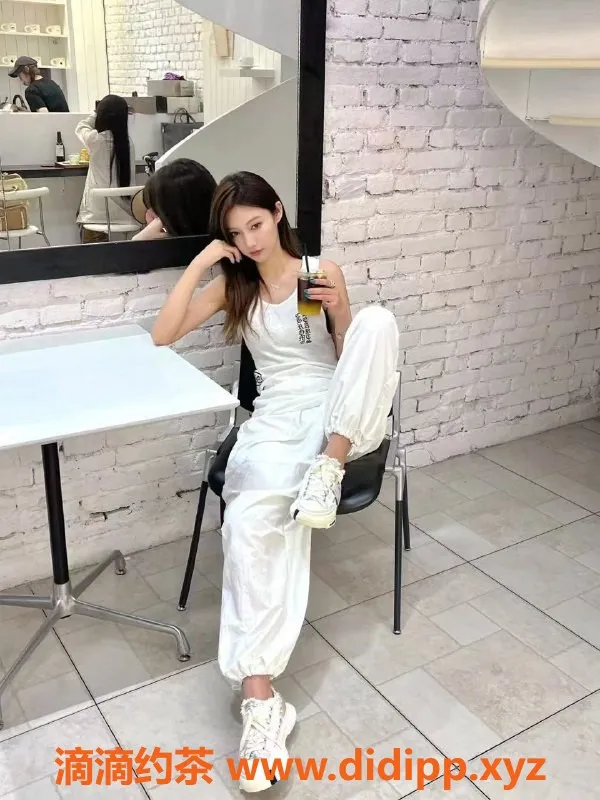 南京外围-南京高端服务，70分钟598元起，夏季活动优惠