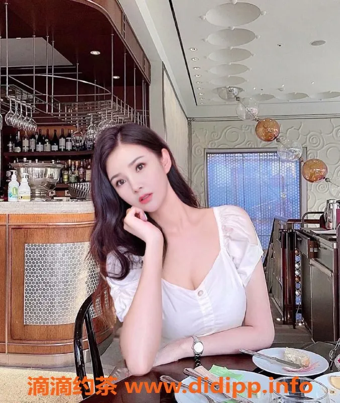 深圳楼凤-深圳龙华阿妹，24岁C罩杯，598元起