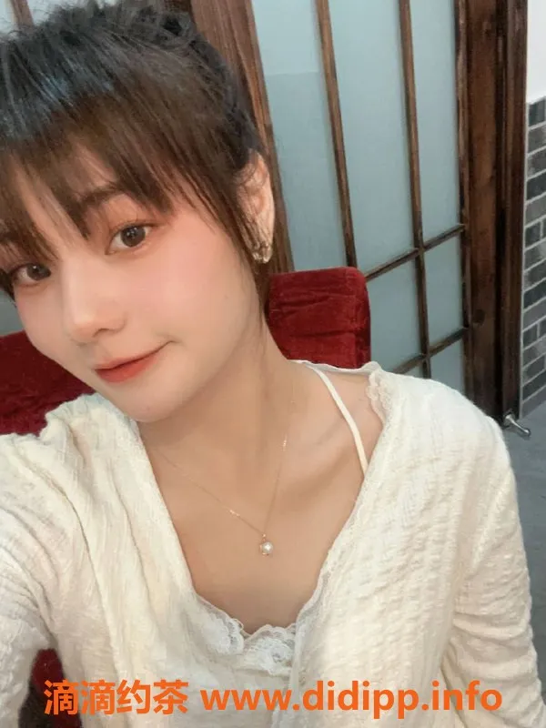 杭州楼凤-萧山区阳阳，163cm/51kg/23岁，千元以下服务