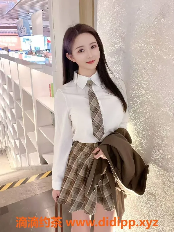 广州楼凤-天河小宣宣，御姐风格大胸美人，8P等你来约！