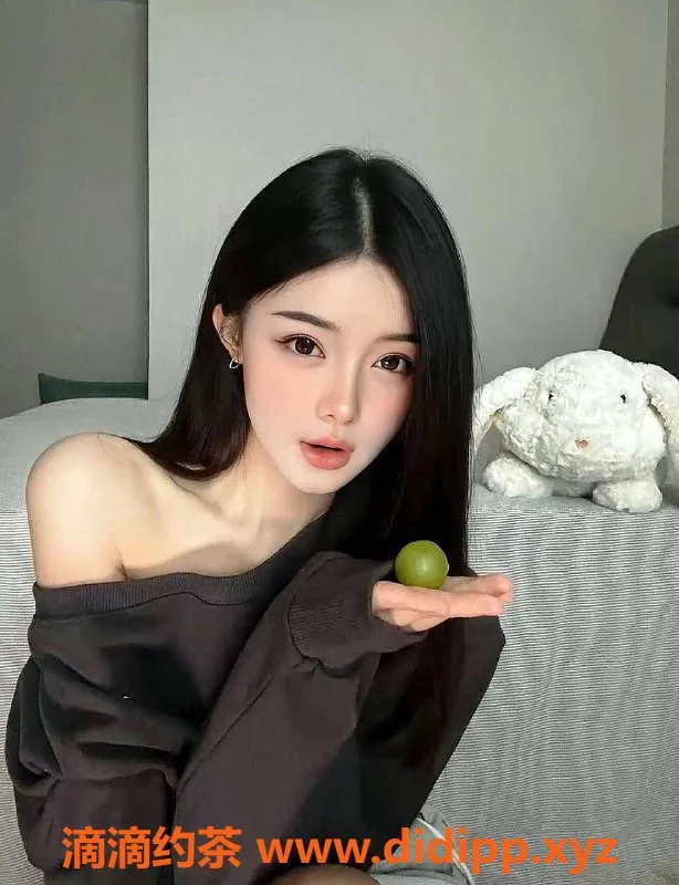 深圳楼凤-南山芊芊，1200元口爆制服服务，值得一试！