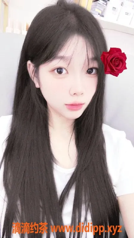 广州楼凤-天河小姨子：7P大胸嫩妹，了解一下！