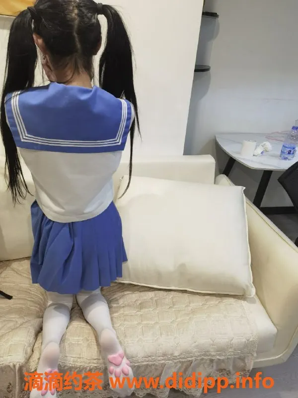 成都楼凤-成都妍妍20岁 排骨精身材 500元服务