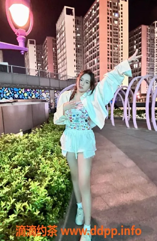 广州楼凤-天河果果，爆乳美女，600元一次服务