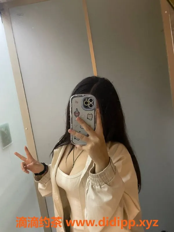 广州楼凤-天河嫩妹小果，500元一小时服务