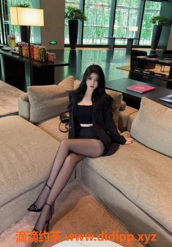 广州楼凤-天河地区哆哆，13P御姐大长腿服务