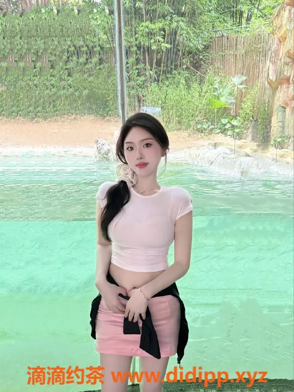 深圳楼凤-小泡泡：2500元外出服务 特色六九体验