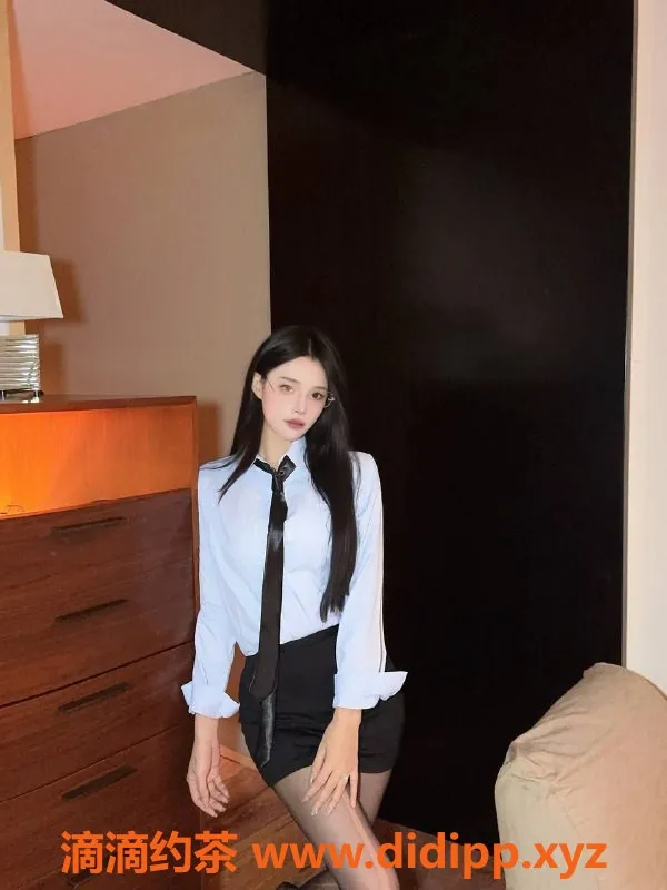 广州楼凤资源信息,天河大长腿御姐Yoyo，课费9P，视频验证