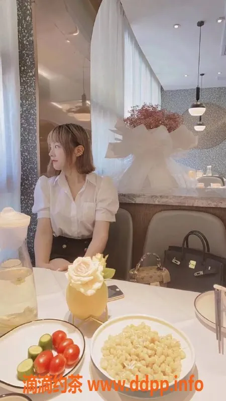 深圳楼凤资源信息,龙岗依依，千元以下多项服务等你体验