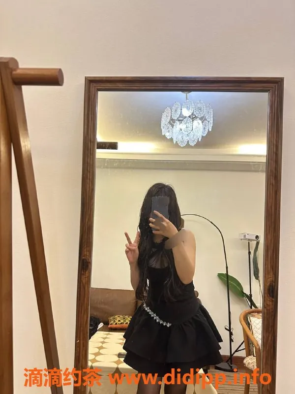 昆明楼凤-五华区晓晓，1500元可享受绝佳服务体验！